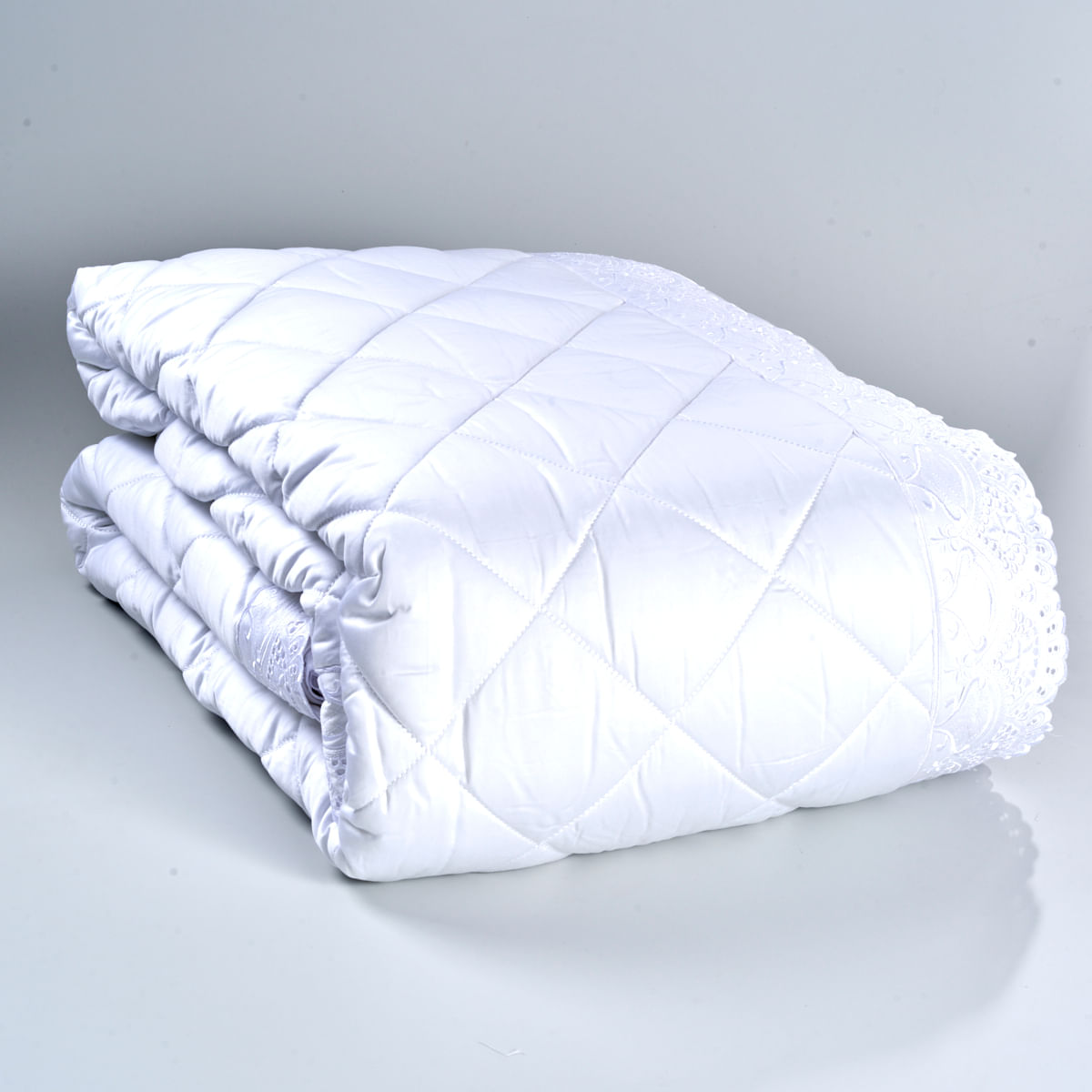 10 01 0514 Edredom Colcha Brigitte Aplicacao Branco Branco 002.jpg